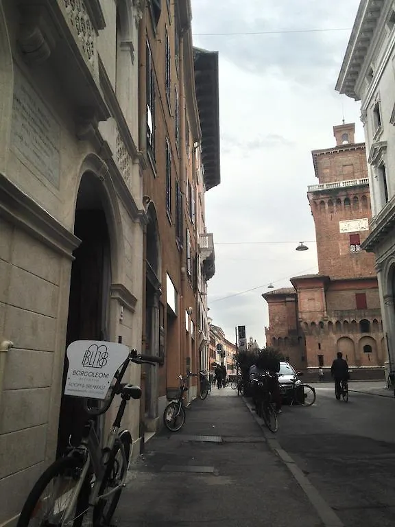 Borgoleoni 18 - Room And Breakfast Ferrara Frühstückspension
