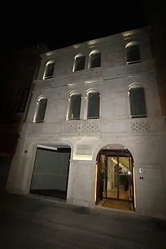 Frühstückspension Borgoleoni 18 - Room And Breakfast Ferrara