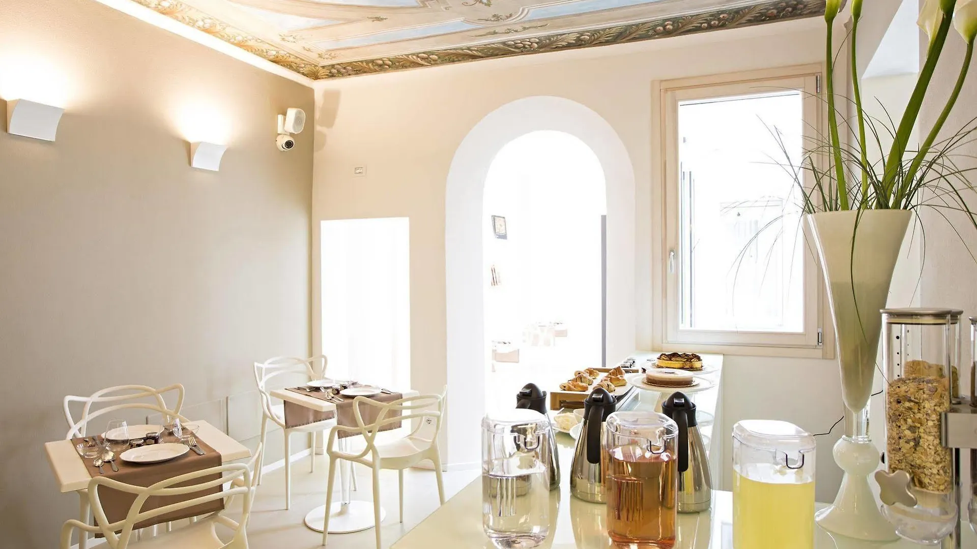 Borgoleoni 18 - Room And Breakfast Ferrara Frühstückspension