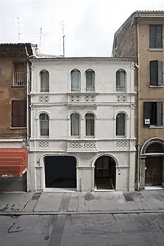 Borgoleoni 18 - Room And Breakfast Ferrara